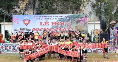 Lễ hội Hang Bua