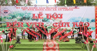 Lễ hội Đền Vạn - Cửa Rào