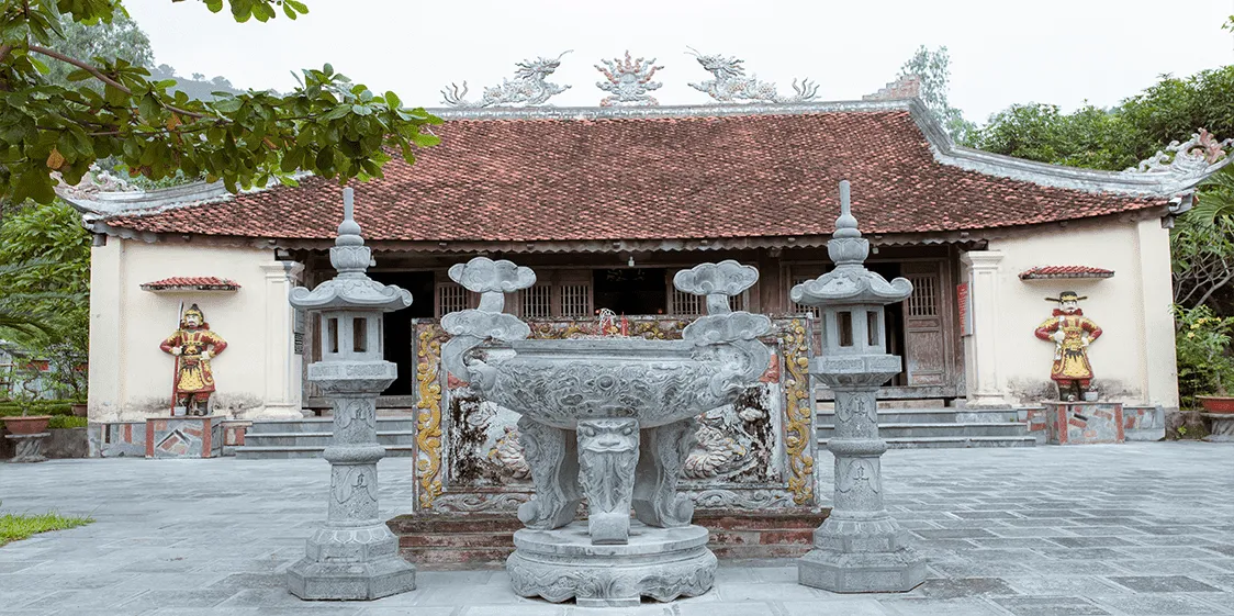 Đền thờ Vua Mai Hắc Đế - Di tích Lịch sử Quốc gia đặc biệt