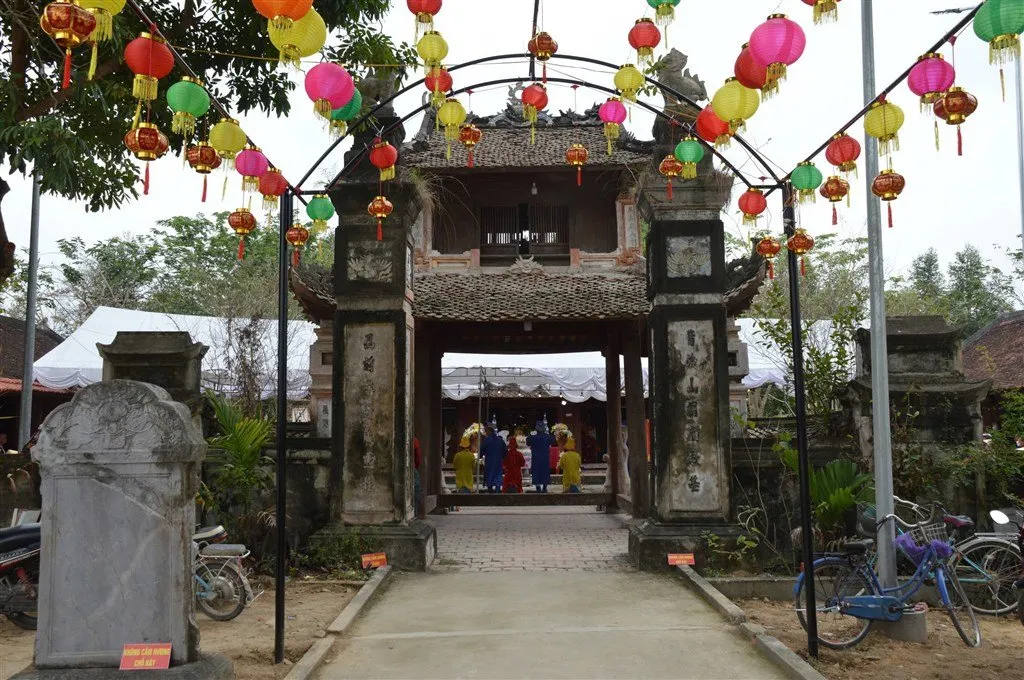 Lễ hội Đền Cả