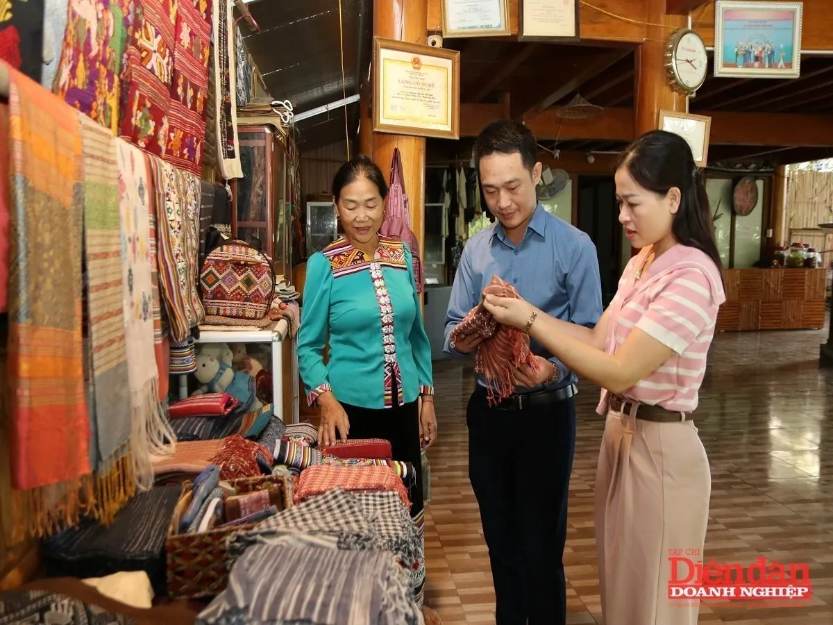 Nâng cao sức cạnh tranh cho du lịch Nghệ An từ đẩy mạnh chiến lược marketing