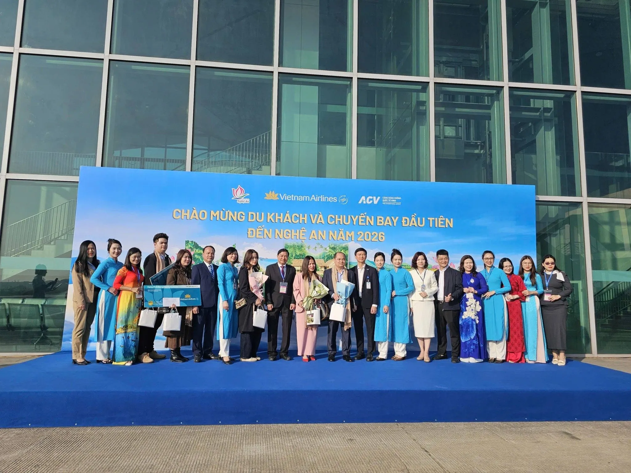 Nghệ An đón chuyến bay và du khách đầu tiên năm 2026