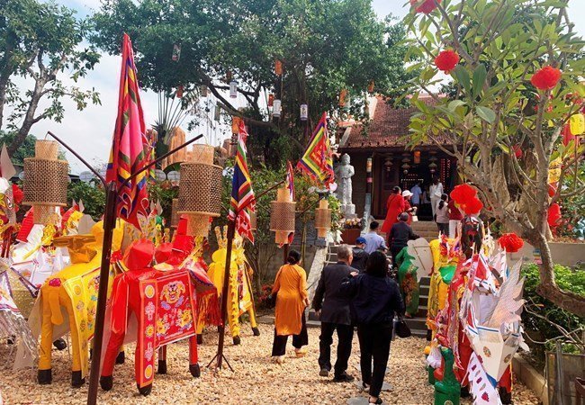 Lễ hội Đền Cả