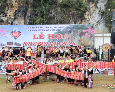 Lễ hội Hang Bua