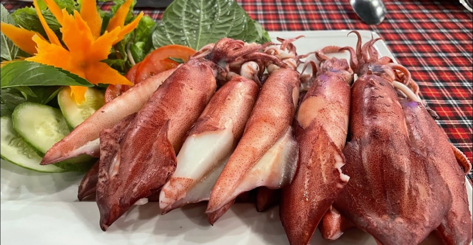 “Mực nháy” Cửa Lò Nghệ An nằm trong Top 10 đặc sản hải sản Việt Nam