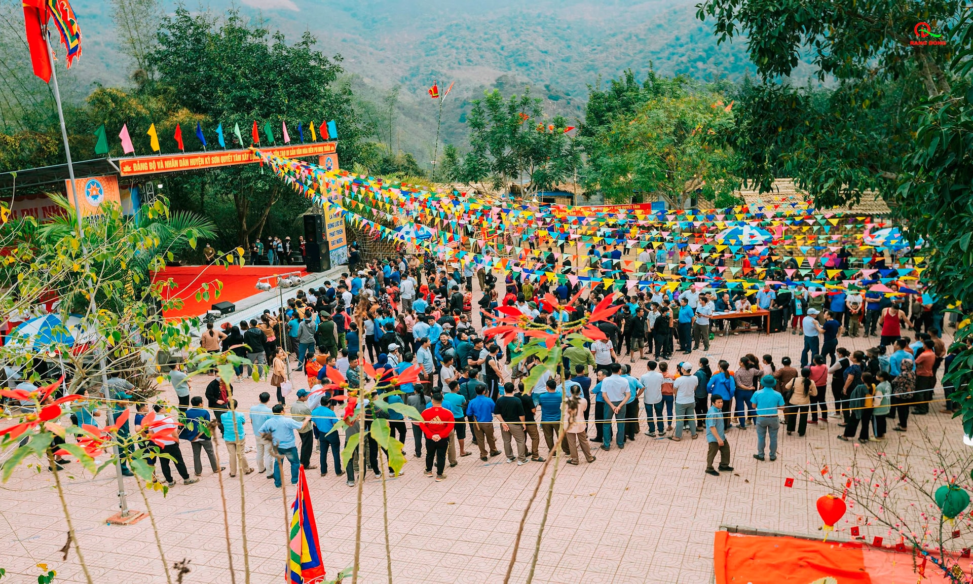 Lễ hội Pu Nhạ Thầu